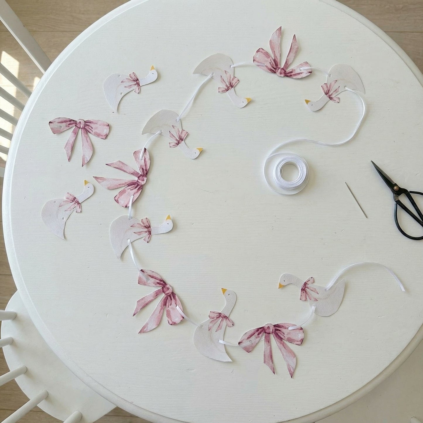 Silly Goose with Ribon Garland